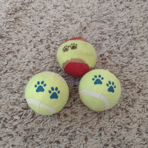 NEW dog chew tennis balls - Bundle and save! - Picture 1 of 1